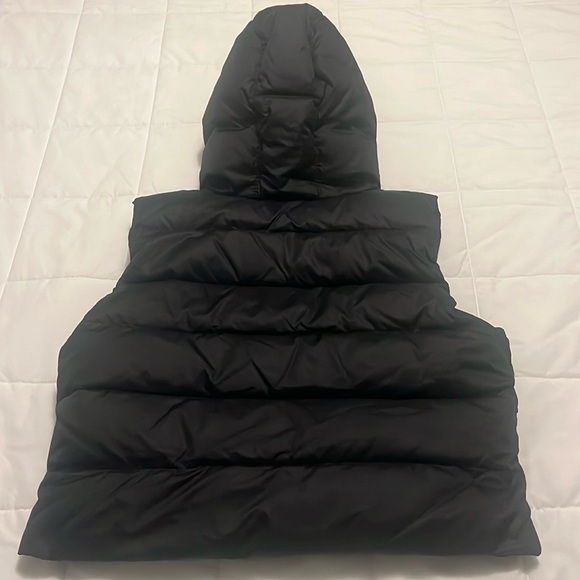 Gap cropped puff vest - Picture 5 of 10